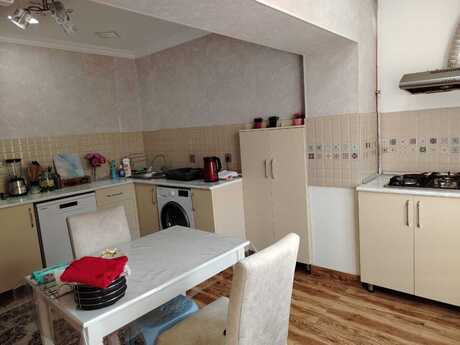 Sahildə 2 otaqlı köhnə tikili mənzil satılır, 50 m², 120 000 AZN, şəkil 5 / 12