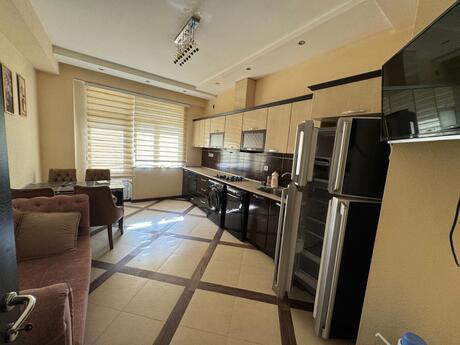 Nəriman Nərimanovda 3 otaqlı yeni tikili mənzil kirayə verilir, 150 m², 1 200 AZN/ay, şəkil 4 / 12