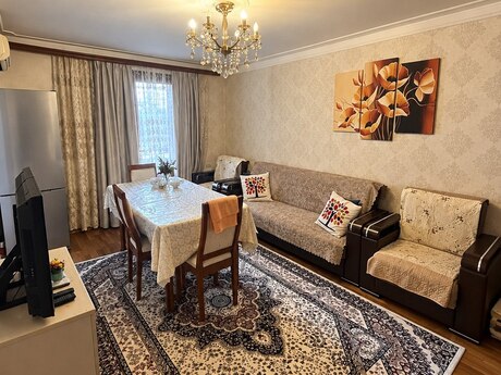3-room old-build apartment for sale in Elmlər Akademiyası, 80 m², 210 000 AZN, photo 2 / 7