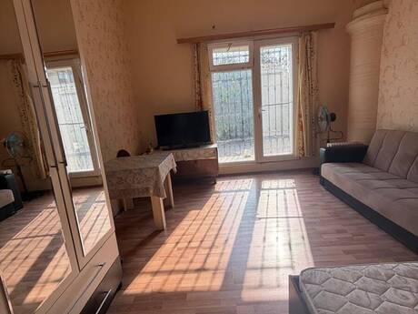 Elan №6569006 - Bakı, 28 May m., 1 otaqlı, 35 m², 2/2 mərtəbə