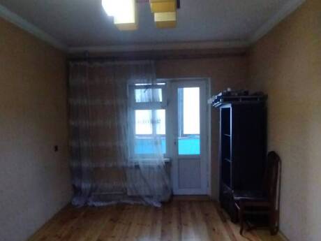 8-ci mikrorayonda 3 otaqlı köhnə tikili mənzil satılır, 85 m², 245 000 AZN, şəkil 5 / 12