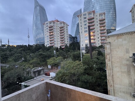 Elan №6569085 - Bakı, İçəri Şəhər m., 3 otaqlı, 92 m², 13/18 mərtəbə