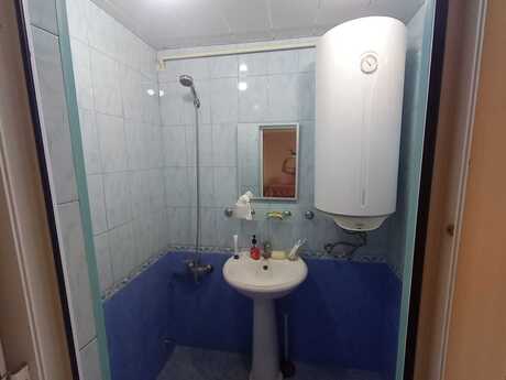 Nəriman Nərimanovda 3 otaqlı köhnə tikili mənzil kirayə verilir, 80 m², 250 AZN/ay, şəkil 3 / 5