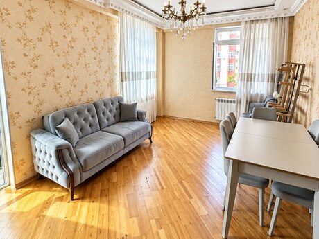 Elan №6569149 - Bakı, İnşaatçılar m., 3 otaqlı, 130 m², 7/12 mərtəbə