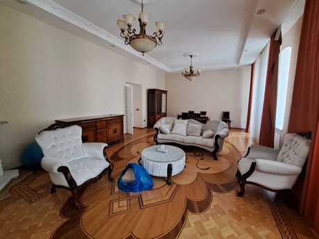 Elan №6569249 - Bakı, Sahil m., 4 otaqlı, 260 m², 2/3 mərtəbə