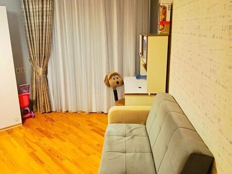 8-ci kilometrdə 3 otaqlı yeni tikili mənzil kirayə verilir, 142 m², 960 AZN/ay, şəkil 3 / 8