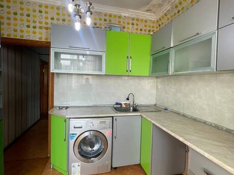 İnşaatçılarda 4 otaqlı köhnə tikili mənzil kirayə verilir, 120 m², 800 AZN/ay, şəkil 3 / 8