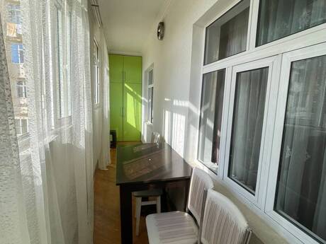 İnşaatçılarda 4 otaqlı köhnə tikili mənzil kirayə verilir, 120 m², 800 AZN/ay, şəkil 2 / 8