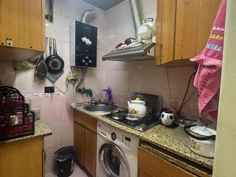 İnşaatçılarda 3 otaqlı köhnə tikili mənzil satılır, 55 m², 155 000 AZN, şəkil 4 / 12