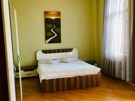 Sahildə 4 otaqlı yeni tikili mənzil kirayə verilir, 150 m², 2 200 AZN/ay, şəkil 4 / 12