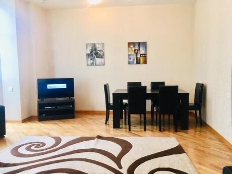 Sahildə 4 otaqlı yeni tikili mənzil kirayə verilir, 150 m², 2 200 AZN/ay, şəkil 5 / 12