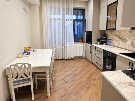 Murad Residence kompleksində 3 otaqlı yeni tikili mənzil kirayə verilir, 117 m², 1 800 AZN/ay, şəkil 4 / 12