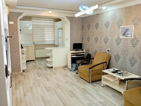 İnşaatçılarda 3 otaqlı köhnə tikili mənzil kirayə verilir, 75 m², 650 AZN/ay, şəkil 3 / 12
