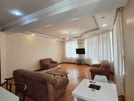 İnşaatçılarda 3 otaqlı yeni tikili mənzil kirayə verilir, 120 m², 1 000 AZN/ay, şəkil 2 / 12