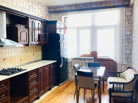 Elan №6569858 - Bakı, Nəsimi r., 4 otaqlı, 180 m², 9/15 mərtəbə