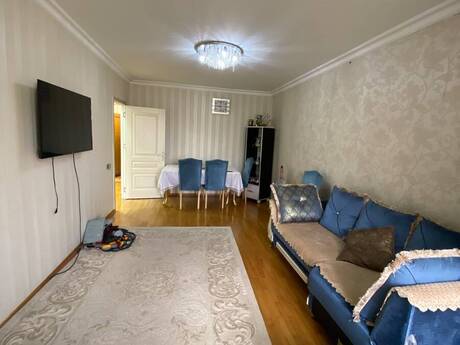 3 otaq · 70 m² · 3/5 mərtəbə, Elmlər Akademiyası