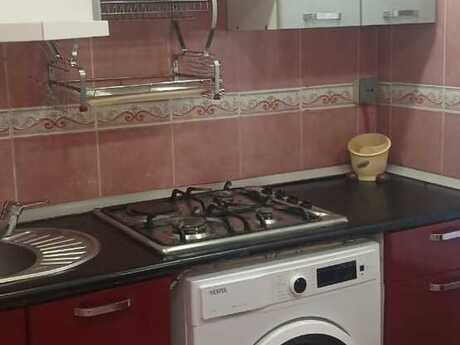 İnşaatçılarda 3 otaqlı köhnə tikili mənzil kirayə verilir, 70 m², 700 AZN/ay, şəkil 3 / 6