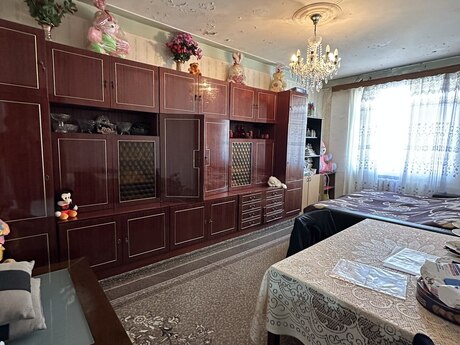 Əhmədlidə 3 otaqlı köhnə tikili mənzil satılır, 68 m², 170 000 AZN, şəkil 2 / 11