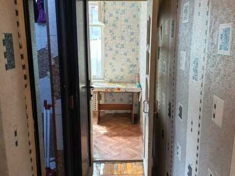 İnşaatçılarda 2 otaqlı köhnə tikili mənzil satılır, 47 m², 165 000 AZN, şəkil 5 / 8