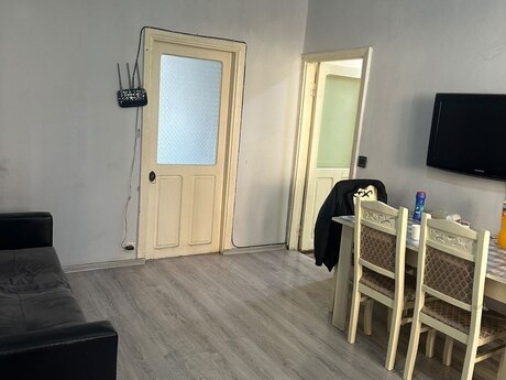 Elan №6549289 - Bakı, Memar Əcəmi m., 2 otaqlı, 60 m², 5/5 mərtəbə