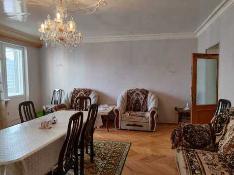 Nəriman Nərimanovda 3 otaqlı köhnə tikili mənzil kirayə verilir, 90 m², 850 AZN/ay, şəkil 3 / 9