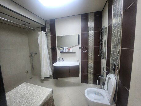 Şah İsmayıl Xətaidə 2 otaqlı yeni tikili mənzil satılır, 115 m², 320 000 AZN, şəkil 3 / 5