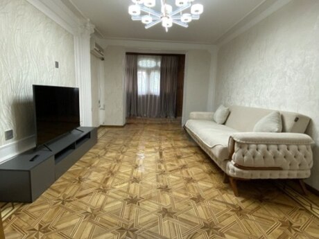 Объявление №6570743 - Баку, Ясамальский р., 3-комн., 80 м², 4/5 этаж