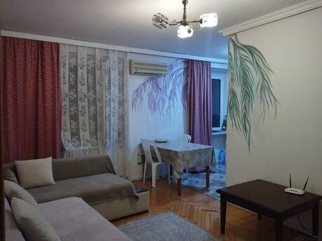 Elan №6570841 - Bakı, 28 May m., 2 otaqlı, 45 m², 5/5 mərtəbə