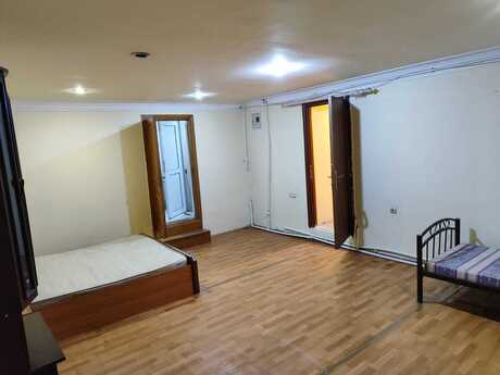 2 otaq · 80 m² · 1/5 mərtəbə, Elmlər Akademiyası