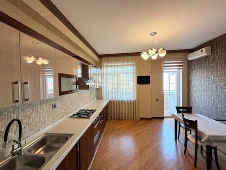 4 otaqlı mənzil, 165 m², Nəriman Nərimanov, 470 000 AZN