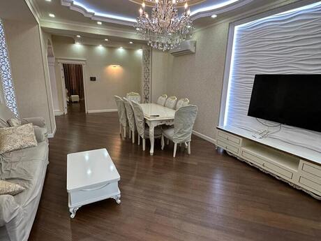 Объявление №6571047 - Баку, пос. Аг шехер, 4-комн., 180 м², 3/7 этаж