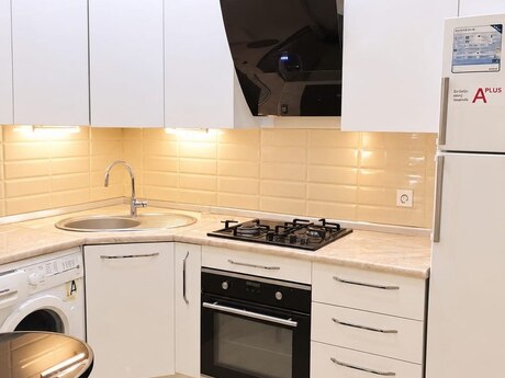 Nəriman Nərimanovda 2 otaqlı yeni tikili mənzil kirayə verilir, 68 m², 1 050 AZN/ay, şəkil 4 / 11