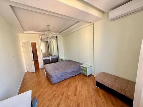İnşaatçılarda 3 otaqlı yeni tikili mənzil satılır, 110 m², 339 000 AZN, şəkil 5 / 12