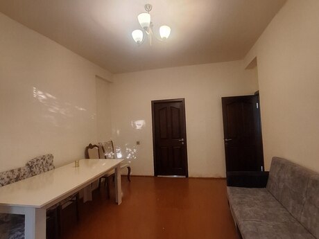 İnşaatçılarda 2 otaqlı köhnə tikili mənzil satılır, 70 m², 700 AZN, şəkil 5 / 12