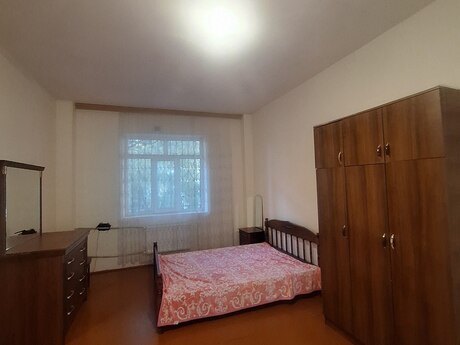 İnşaatçılarda 2 otaqlı köhnə tikili mənzil satılır, 70 m², 700 AZN, şəkil 3 / 12