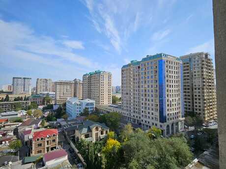 Elan №6571382 - Bakı, 8 Noyabr m., 3 otaqlı, 136 m², 10/17 mərtəbə