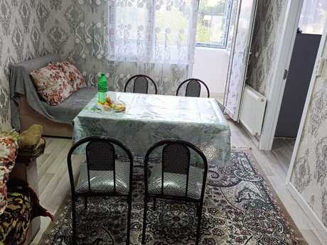 Elan №6571391 - Bakı, 8 Noyabr m., 2 otaqlı, 50 m², 3/5 mərtəbə
