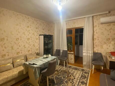 Elan №6571405 - Bakı, Qaraçuxur q., 3 otaqlı, 70 m², 3/5 mərtəbə