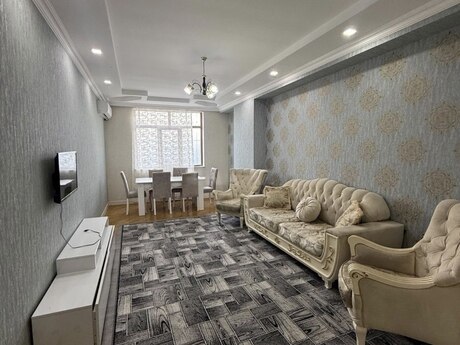 Elan №6571425 - Bakı, Yeni Yasamal q., 4 otaqlı, 140 m², 1/17 mərtəbə