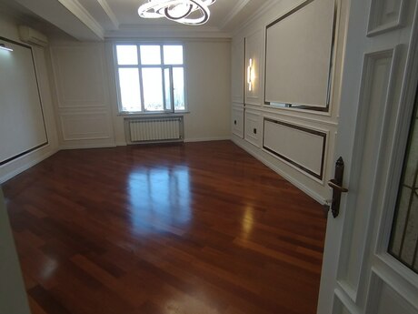 5 otaqlı mənzil, 168 m², Memar Əcəmi, 500 000 AZN