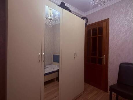2 otaq · 50 m² · 5/5 mərtəbə, Elmlər Akademiyası