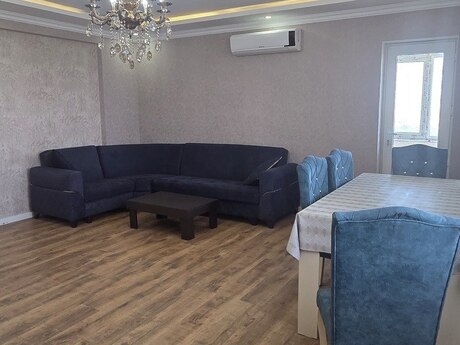 3-комн. · 123 m²