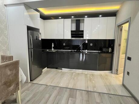 3-room new-build apartment for rent in Həzi Aslanov, 90 m², 800 AZN/mo, photo 2 / 10