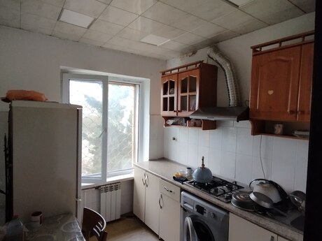 Neftçilərdə 2 otaqlı köhnə tikili mənzil kirayə verilir, 70 m², 120 AZN/ay, şəkil 5 / 10