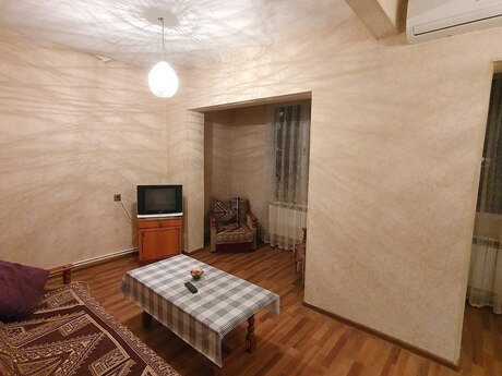 Azadlıq Prospektidə 2 otaqlı köhnə tikili mənzil kirayə verilir, 55 m², 550 AZN/ay, şəkil 2 / 6