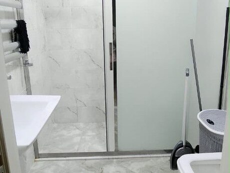 İnşaatçılarda 3 otaqlı yeni tikili mənzil kirayə verilir, 90 m², 140 AZN/ay, şəkil 4 / 5