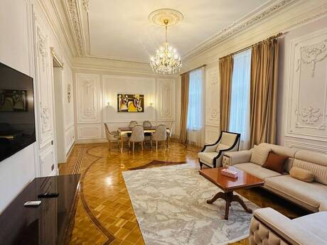 Nizamidə 4 otaqlı köhnə tikili mənzil kirayə verilir, 150 m², 2 200 AZN/ay, şəkil 3 / 12