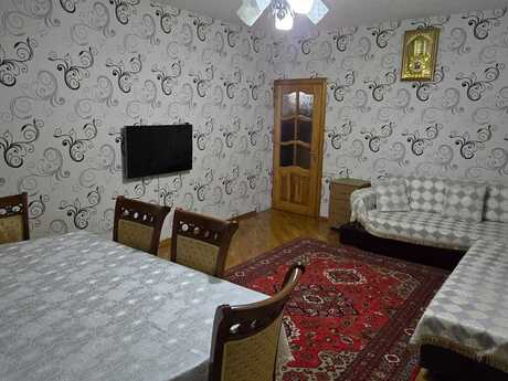 Elan №6572835 - Bakı, Nəsimi m., 2 otaqlı, 50 m², 4/5 mərtəbə