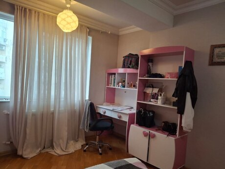 İnşaatçılarda 3 otaqlı yeni tikili mənzil kirayə verilir, 125 m², 180 AZN/ay, şəkil 5 / 12
