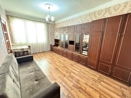Elan №6572811 - Bakı, Memar Əcəmi m., 1 otaqlı, 38 m², 2/5 mərtəbə